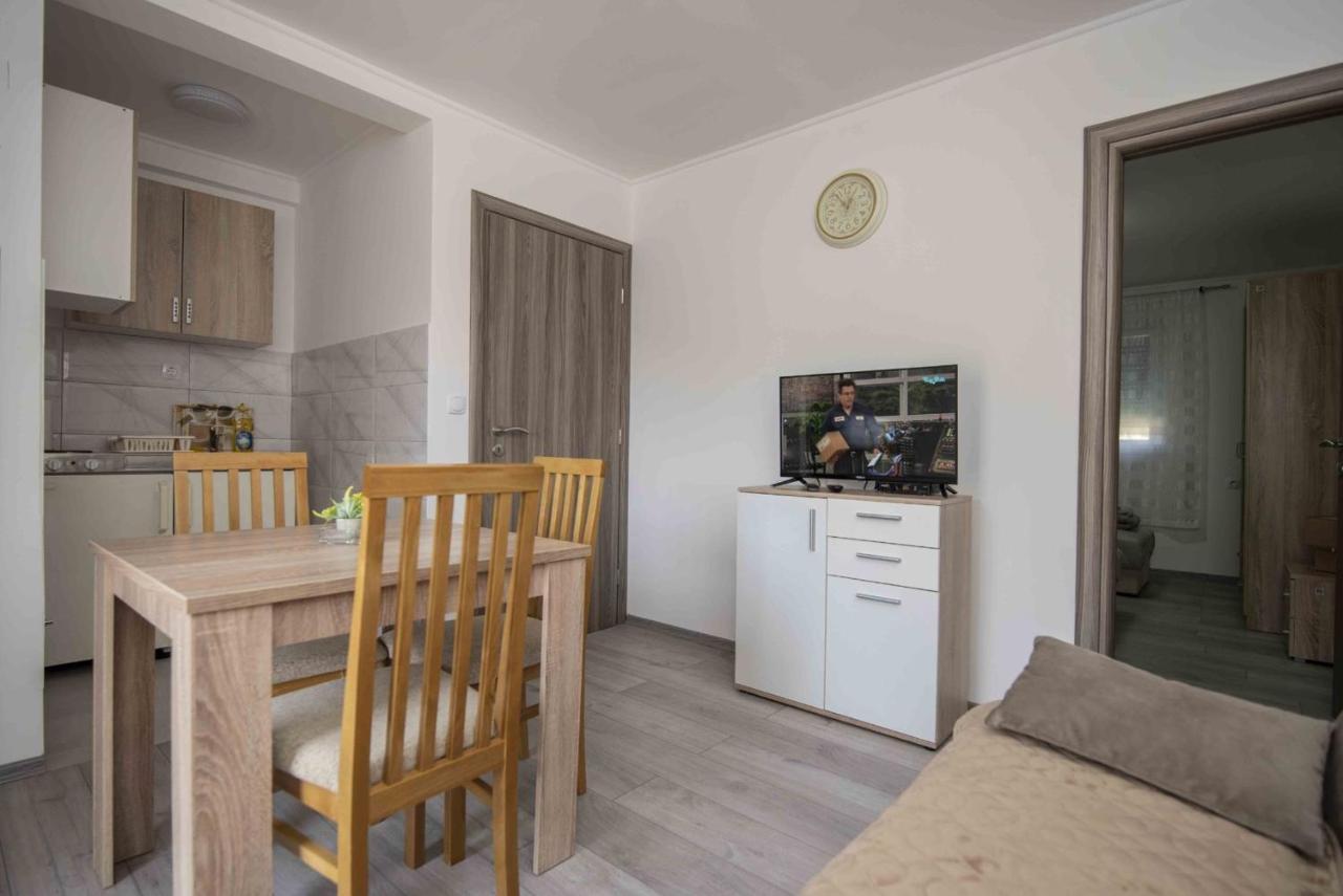 Apartment Miske Ivanica Eksteriør billede